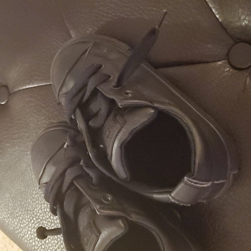 Black All Star Converse